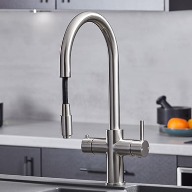Astra<br>3-in-1 Pull Out Tap